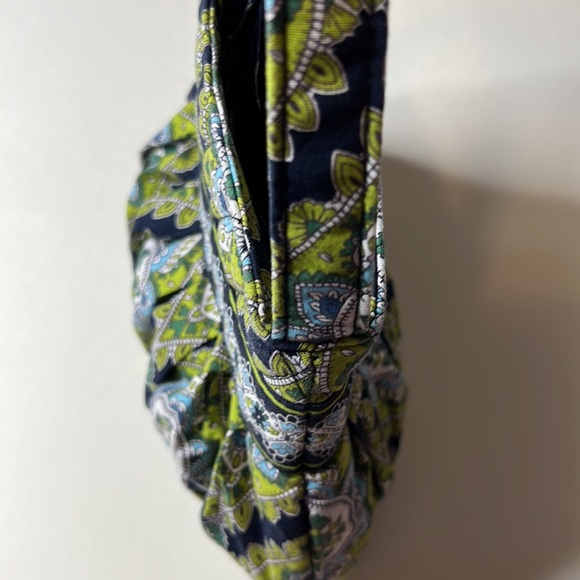 Vera Bradley Hannah In Cambridge Pattern. - Picture 5 of 12